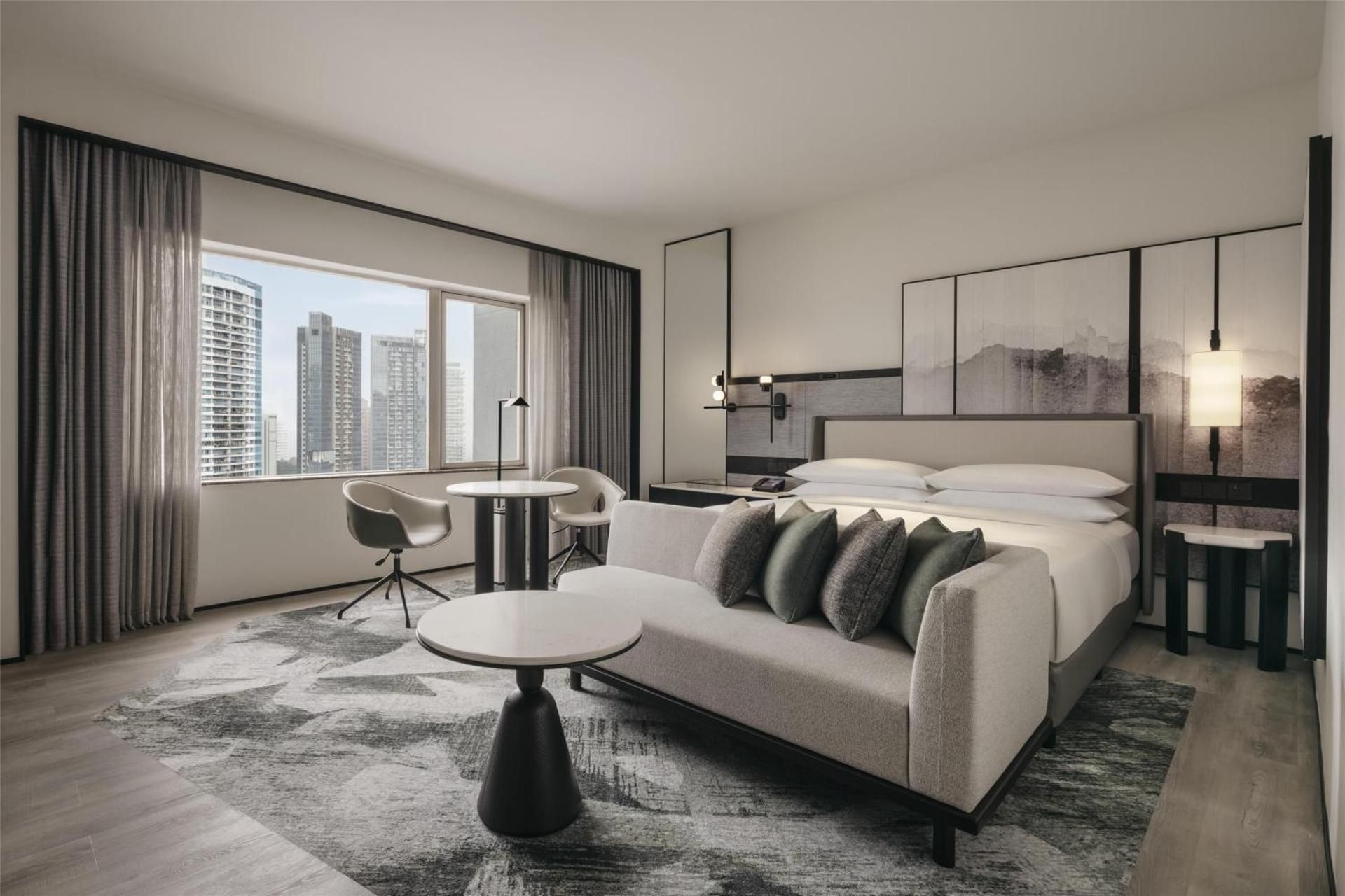 Premium King Suite