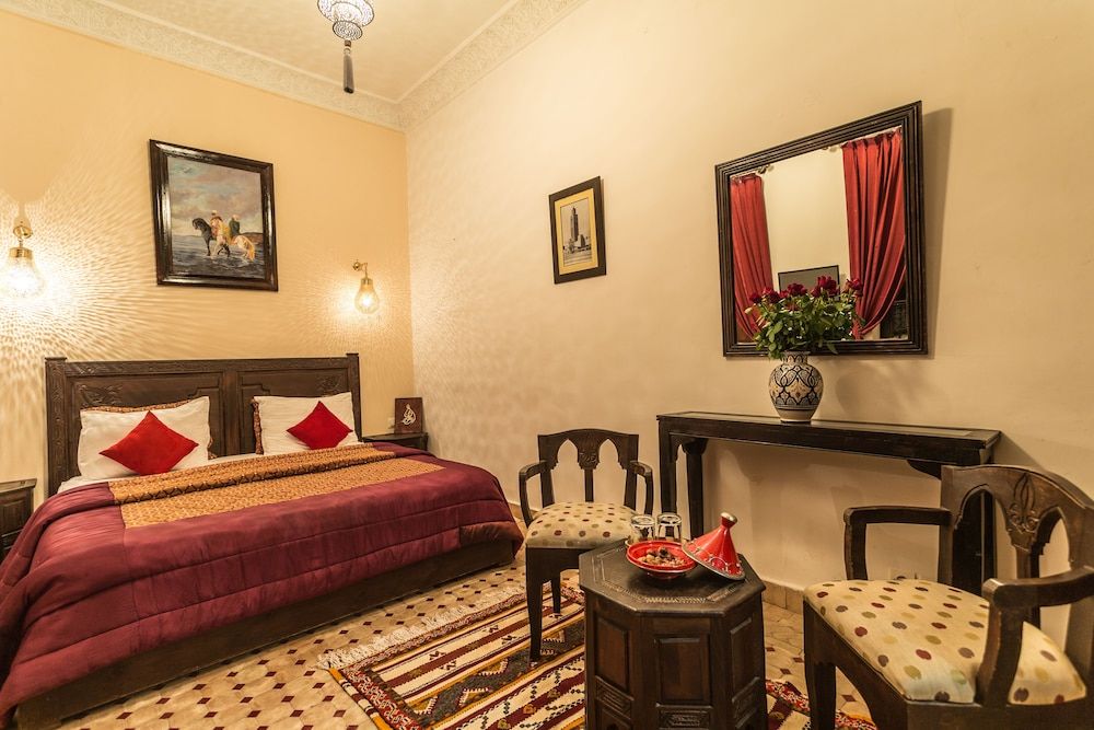 Riad Nasreen Superior Room, Courtyard View 9