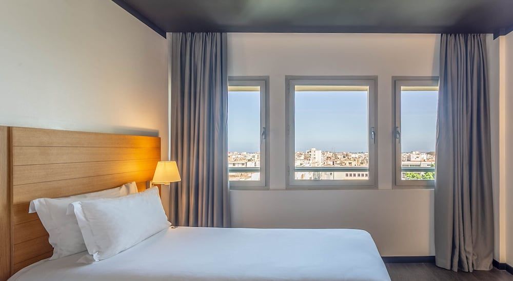 Standard Room, 1 Queen Bed