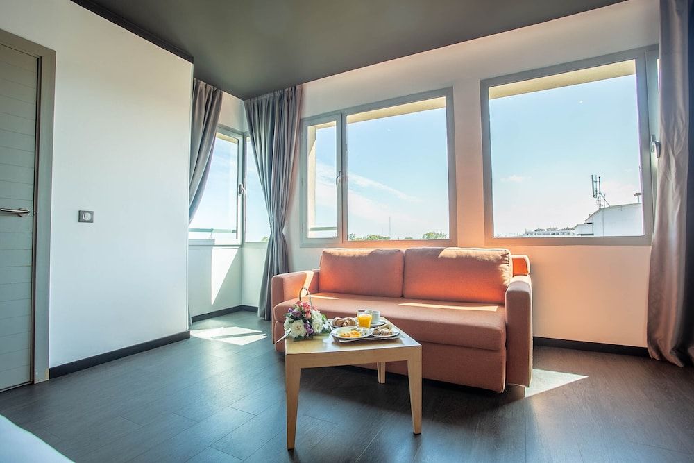 Superior Twin Room