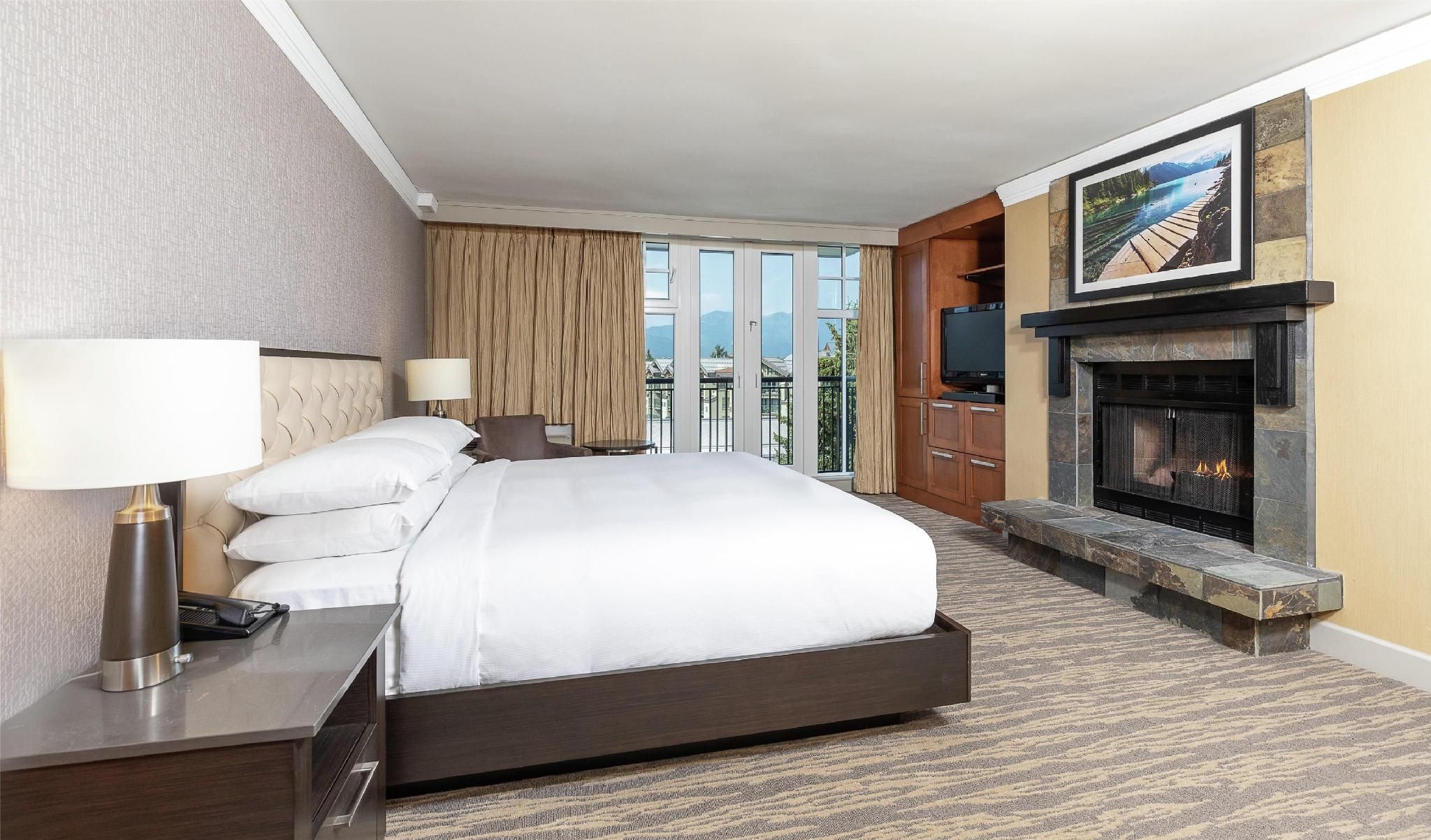 The Mountain Suite-2 Bedroom -2 King Beds