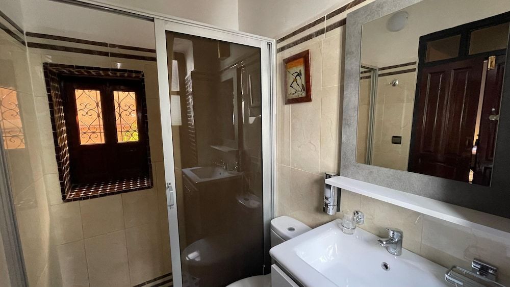 Riad Dar Najat Deluxe Double or Twin Room 6