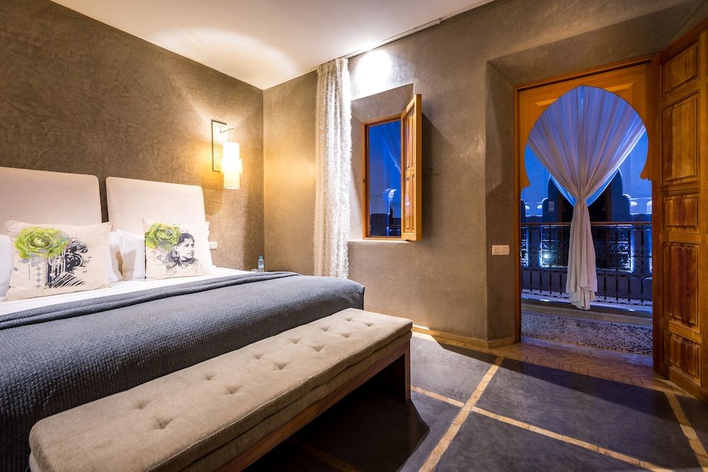 Riad Houma Deluxe Room 9