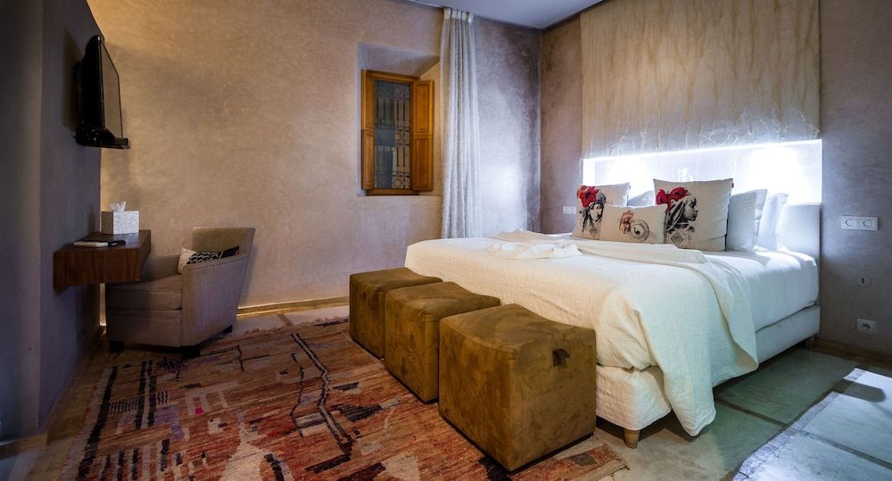 Riad Houma Deluxe Room 5