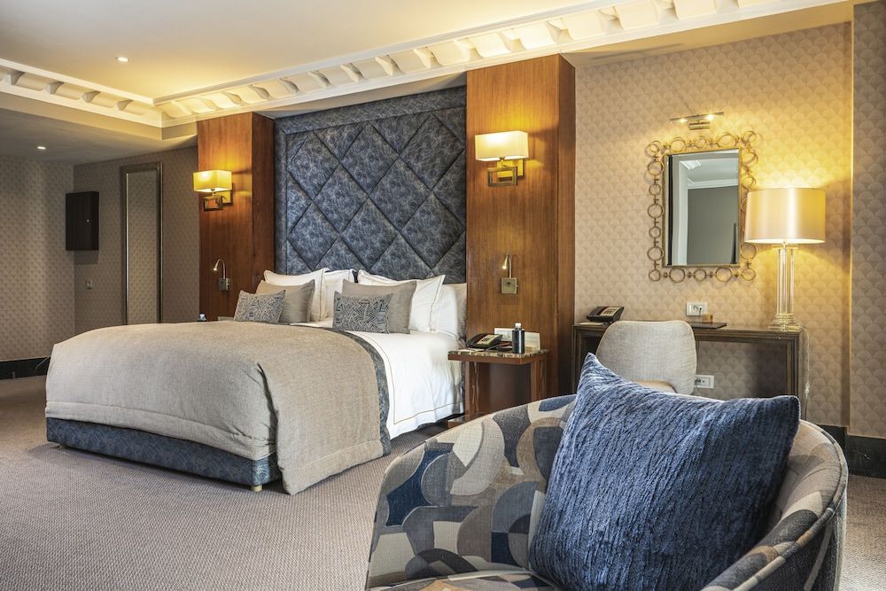 undefined Le Casablanca Hotel 6