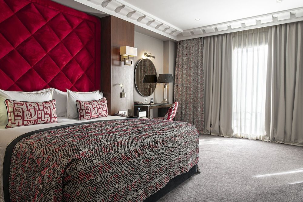 undefined Le Casablanca Hotel 7