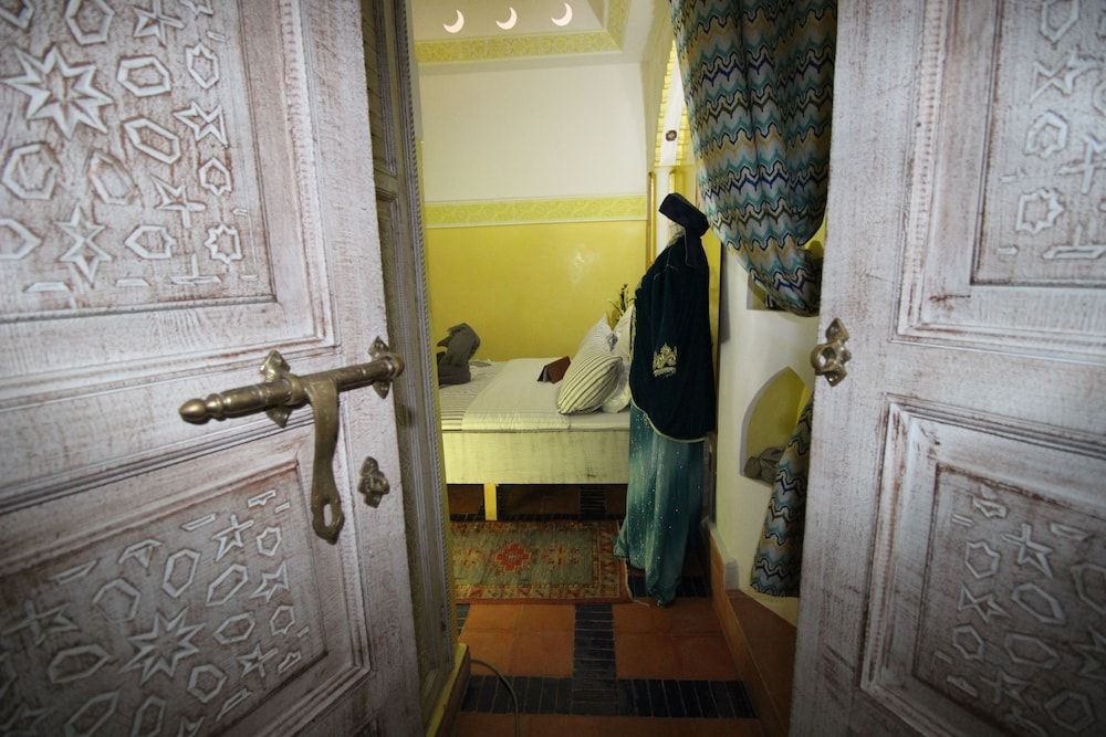 undefined Riad Eloise 10