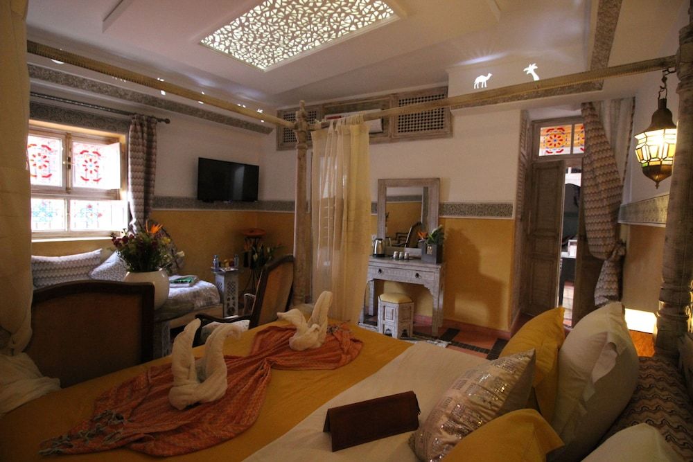 undefined Riad Eloise 9