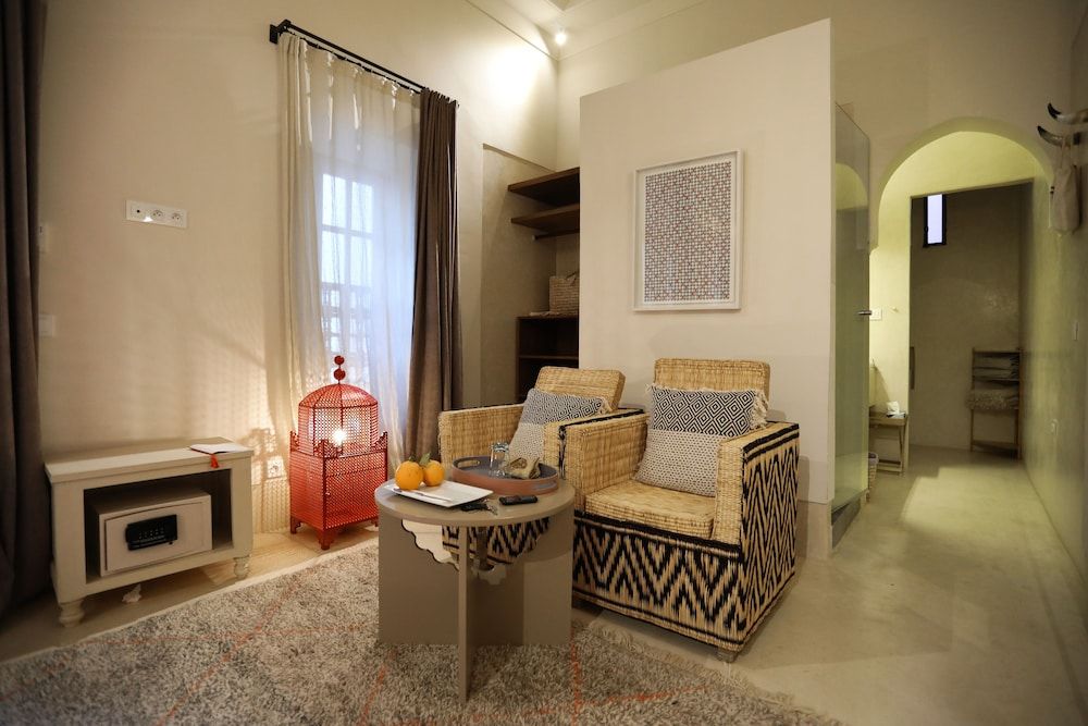 72 Hotel & Spa Deluxe Room 10