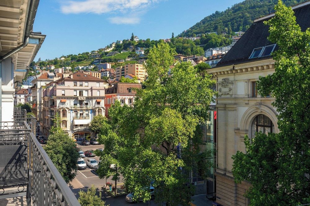 Grand Hotel Suisse Majestic, Autograph Collection Superior Room, 1 Queen Bed, City View 5