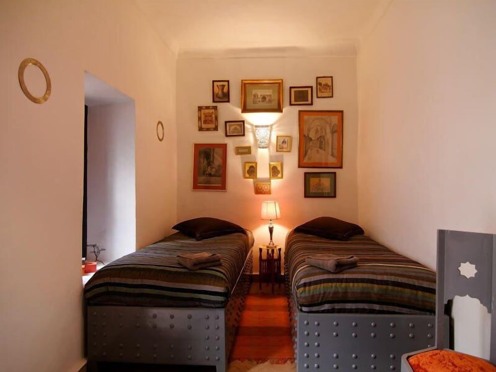 undefined RIAD NAFORA 4