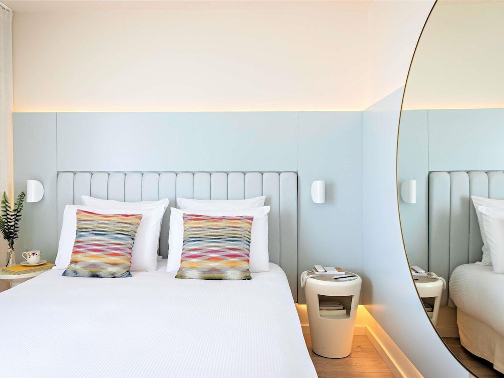 Croisette Beach Hotel Cannes - MGallery Collection Classic Room