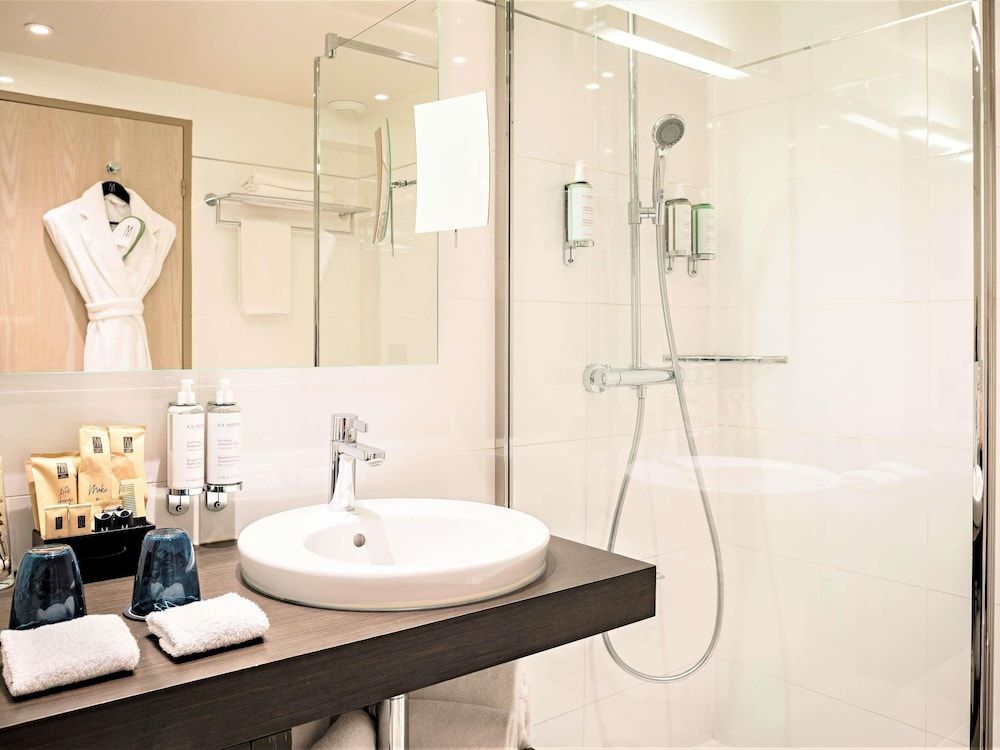 Croisette Beach Hotel Cannes - MGallery Collection Classic Room 7