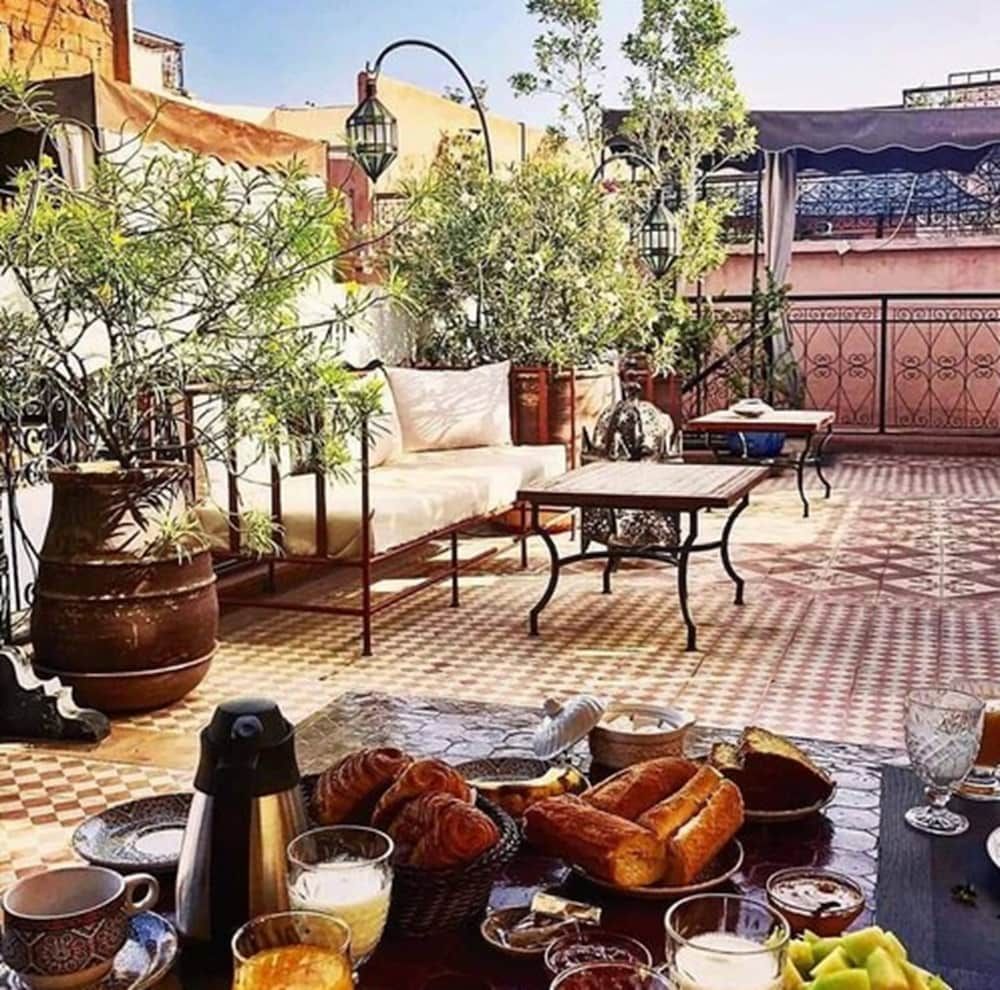 undefined Riad Andalla 6