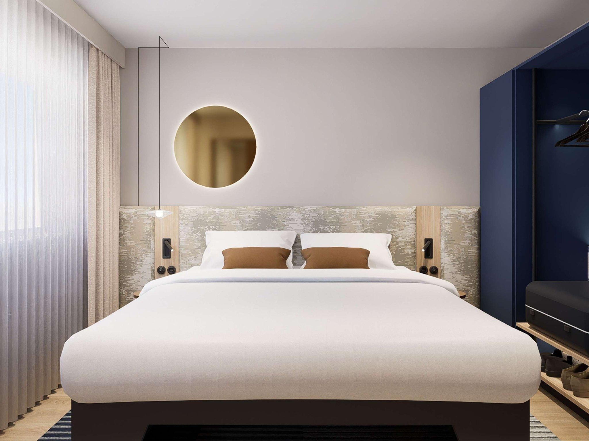 Suite With Double Bed And Separate Lounge Area
