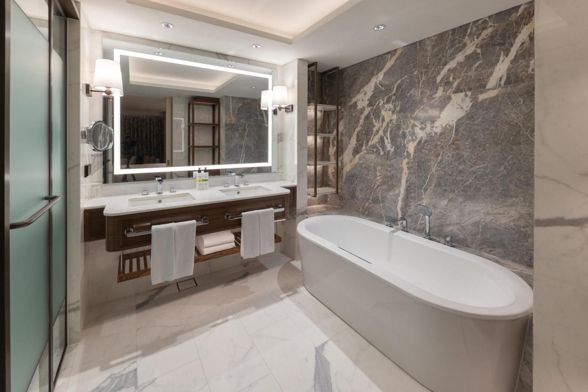 Namsan Room With 1 King Bed