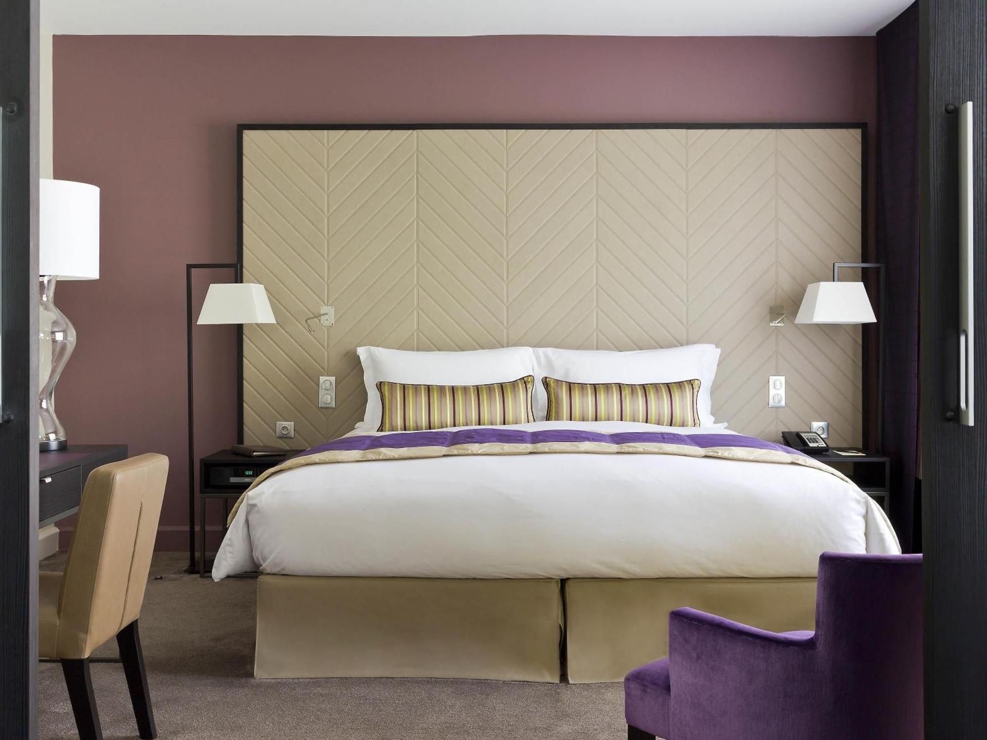 Prestige Suite with One King Bed and Separate Lounge - View