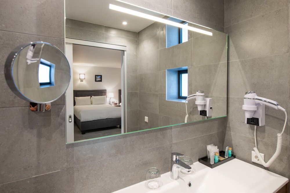 Avila Beach Hotel Premium Apartment, 2 Bedrooms, Ocean View, Beachfront 5