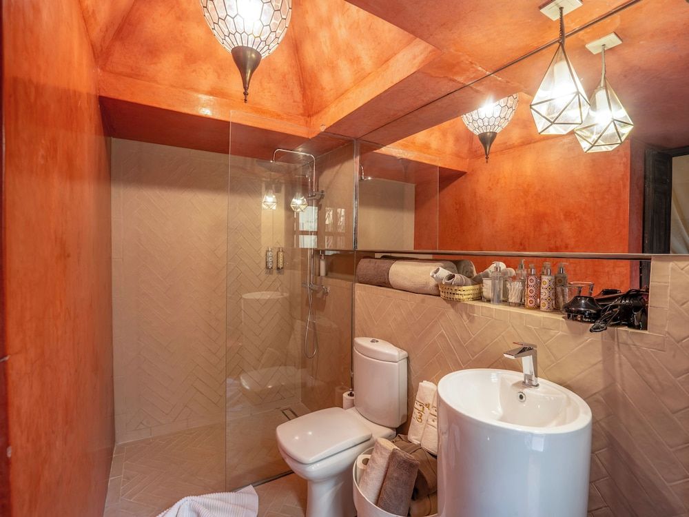 Riad Ines Home Superior Room, Ensuite, Courtyard View 6