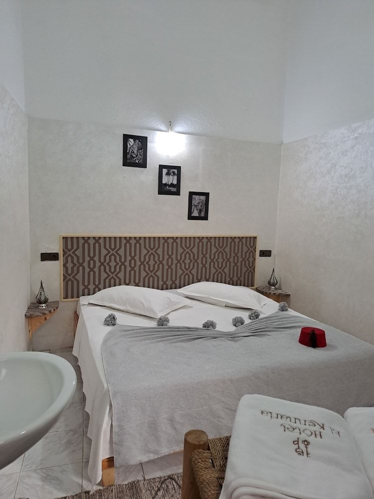 Riad Hotel El Kennaria