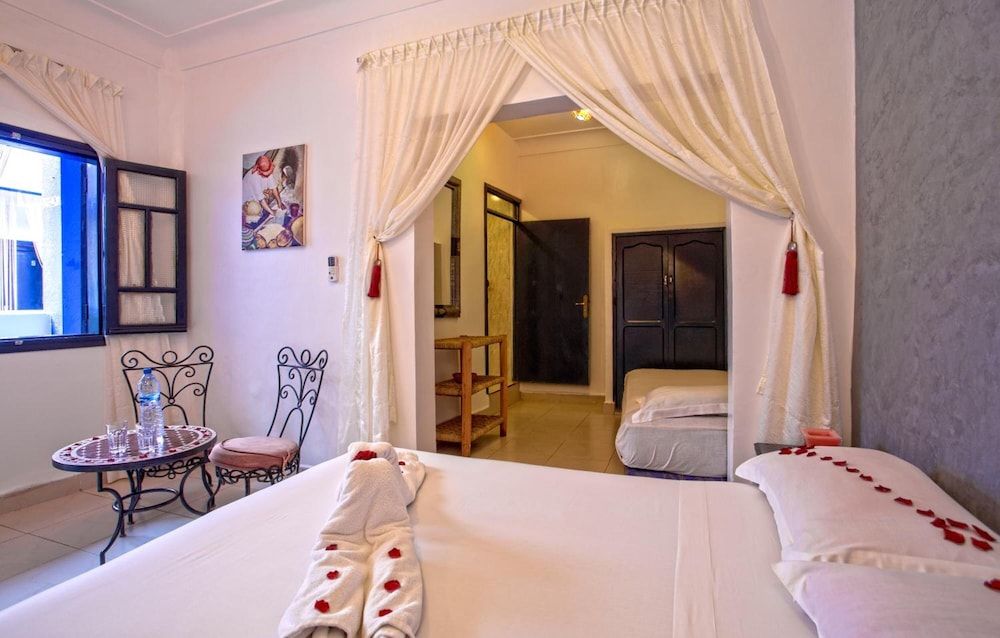 undefined Riad Hotel El Kennaria 8