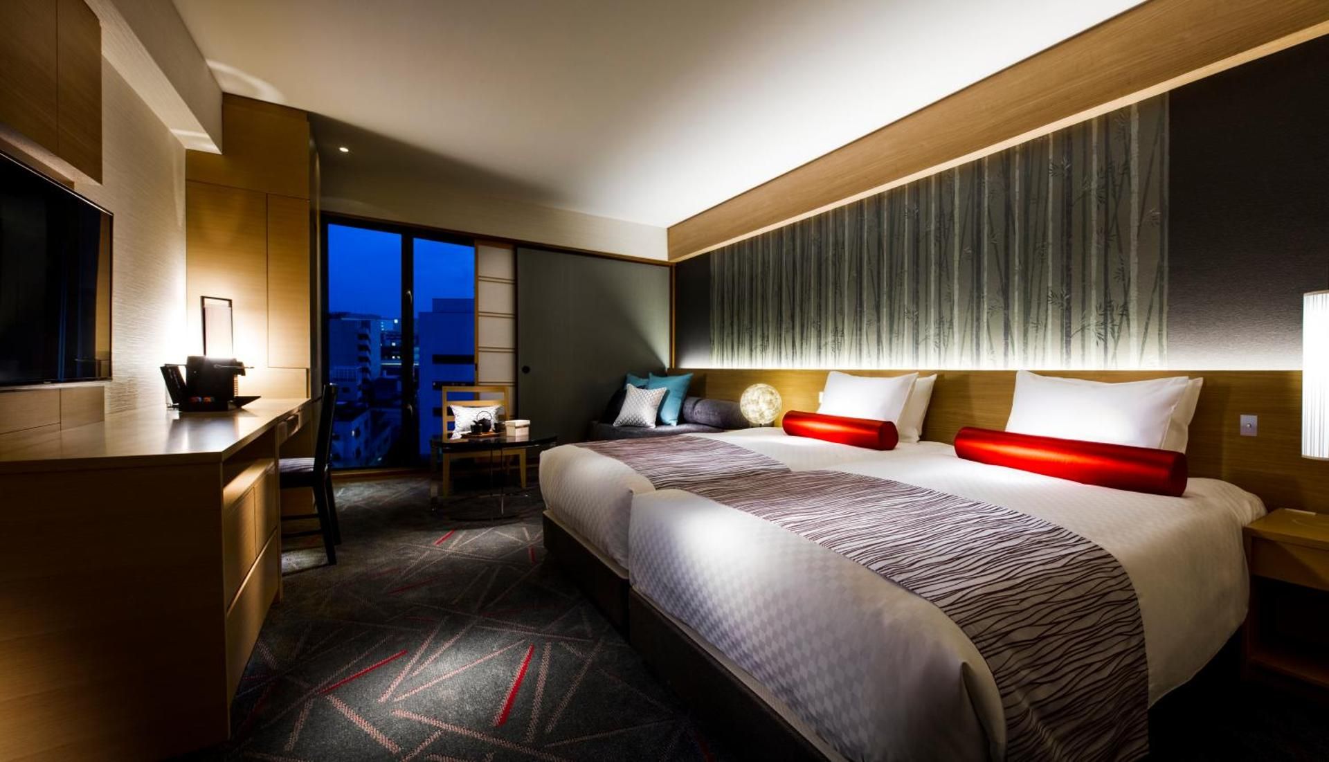  Deluxe Twin Room - High Floor - Non-Smoking