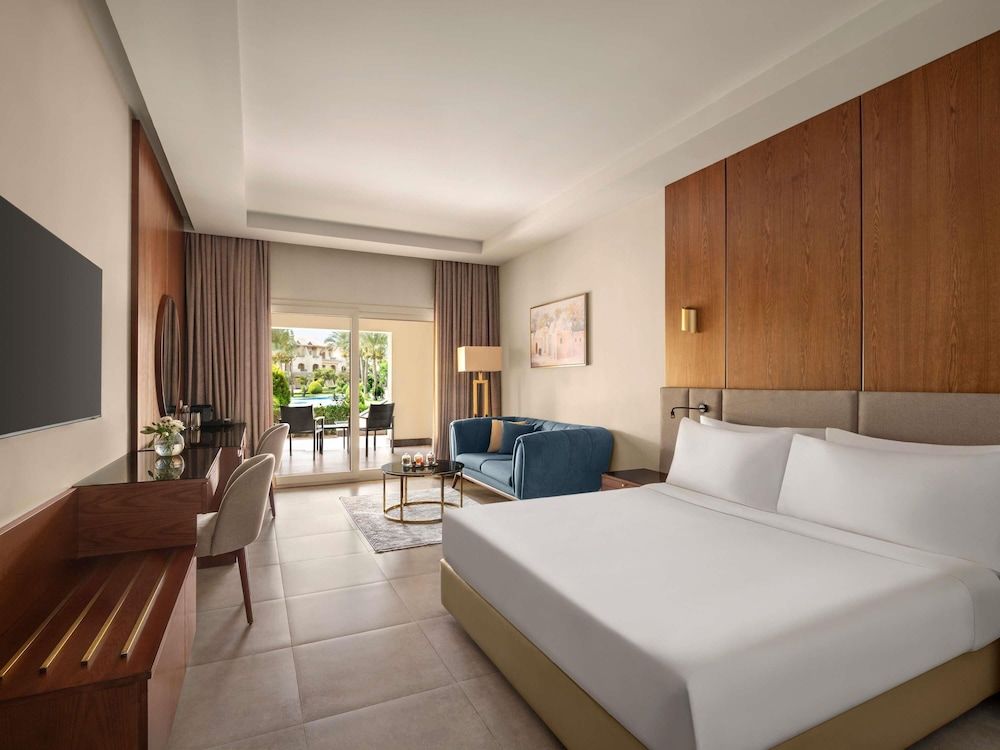 Premier Room, 1 Double Bed with Sofa bed, Pool View