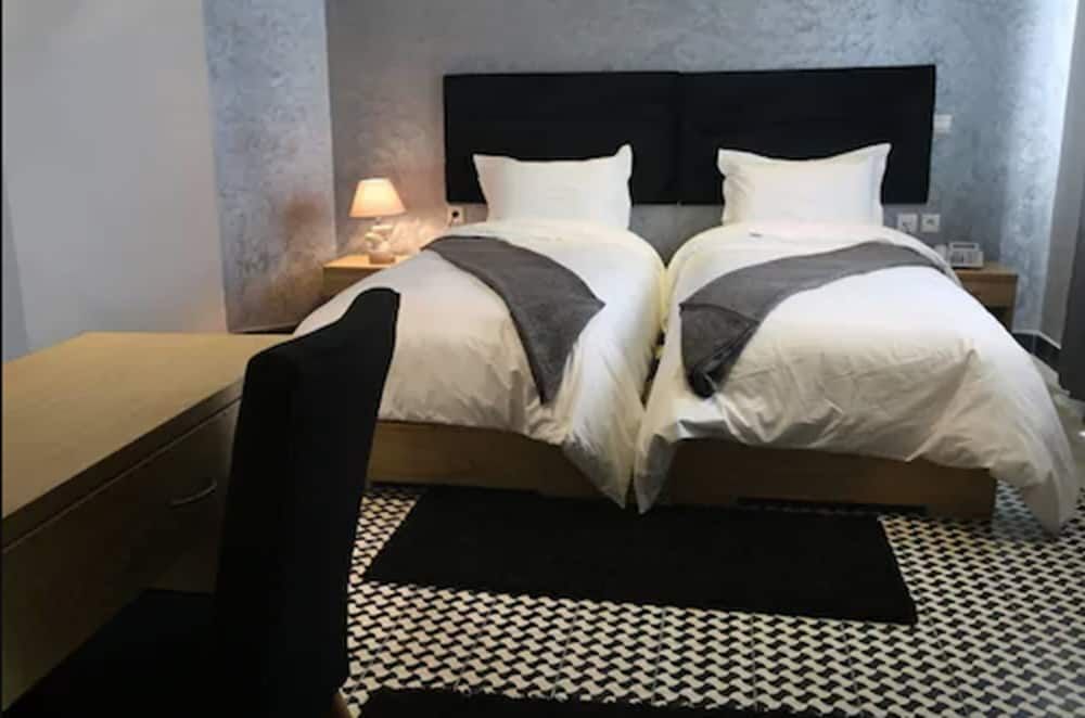 Hotel Point du Jour Twin Room 5