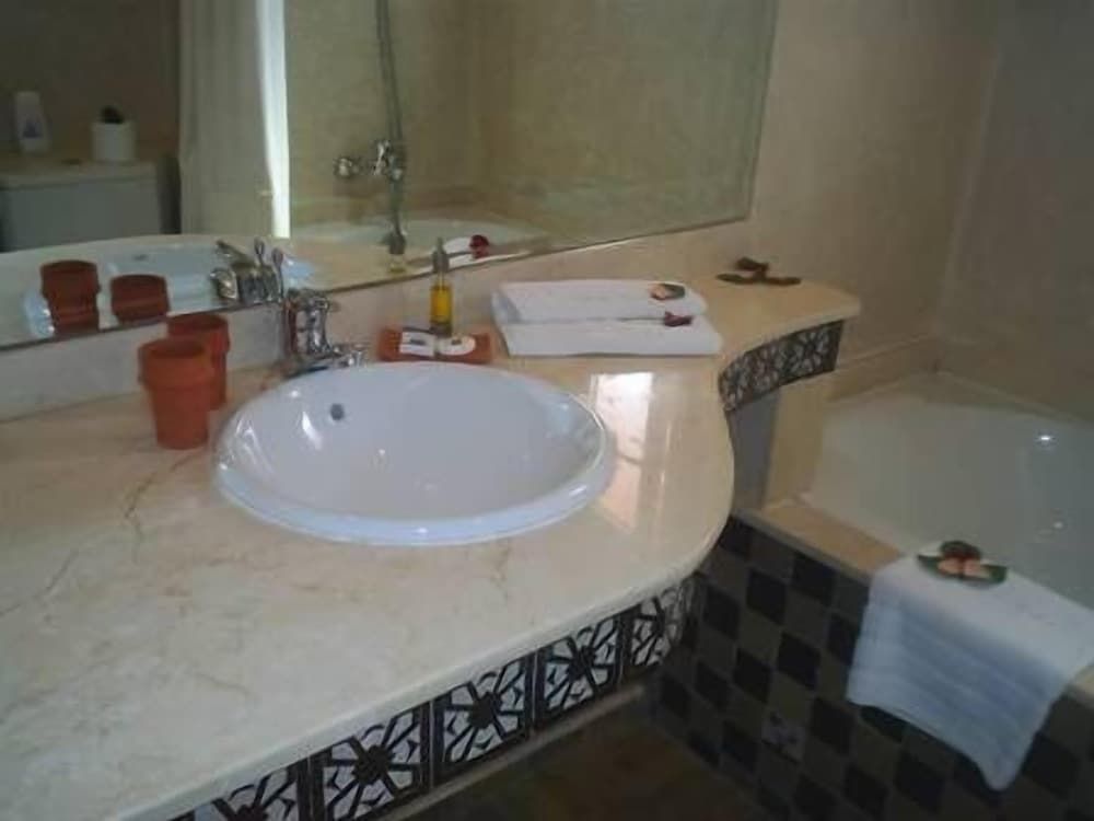 Villa Des 3 Golfs Standard Double or Twin Room 10
