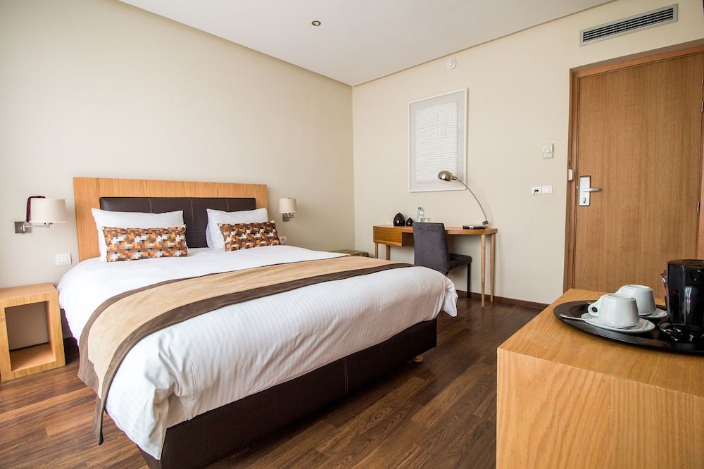 Le Pietri Urban Hotel Junior Suite, Terrace