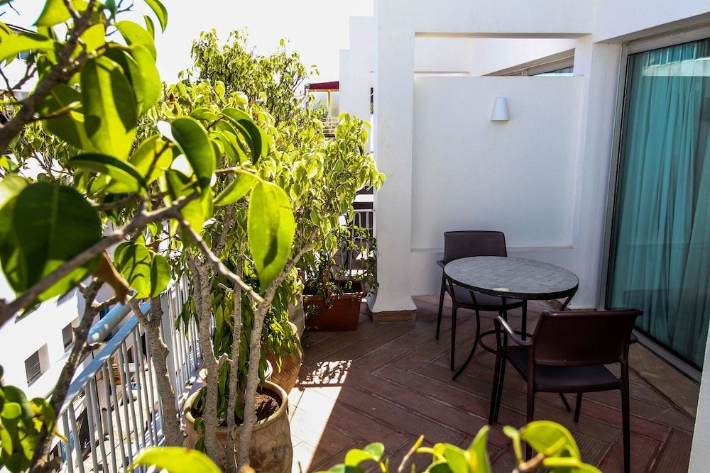 Le Pietri Urban Hotel Junior Suite, Terrace 3