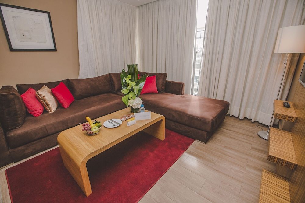 New Art's DownTown Hotel Junior Suite 7