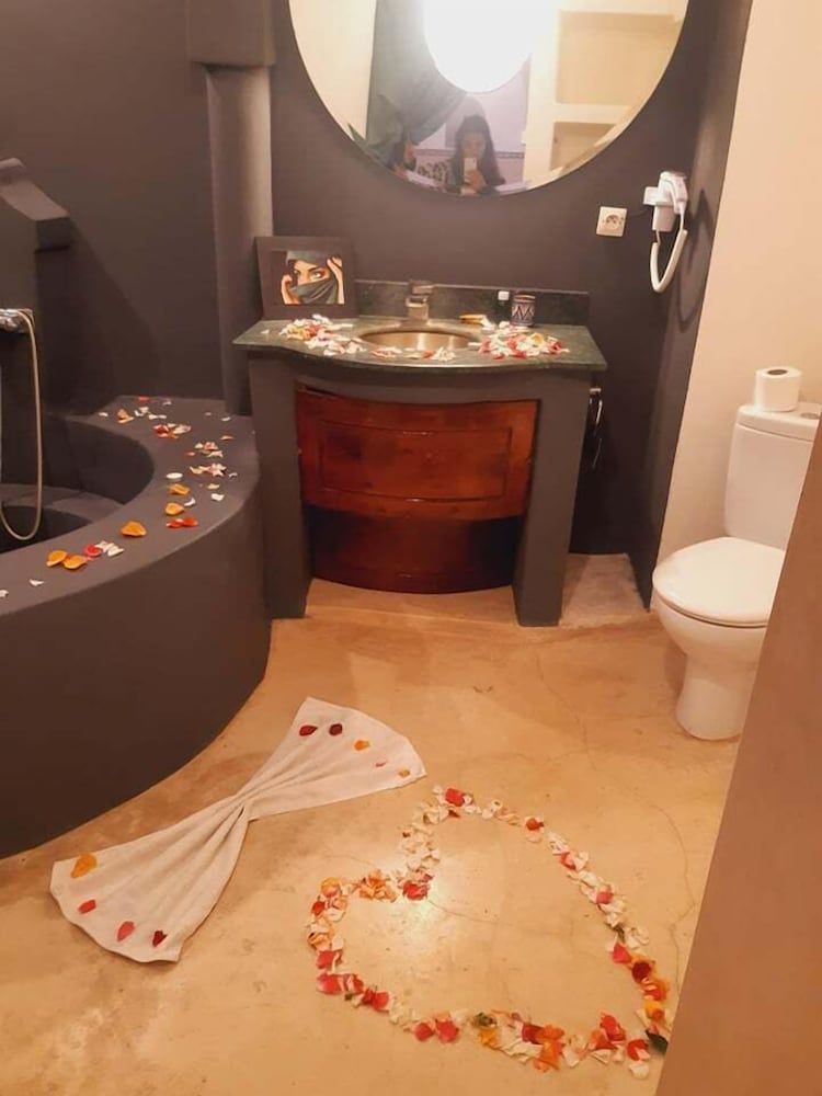 undefined Riad Chalymar 9