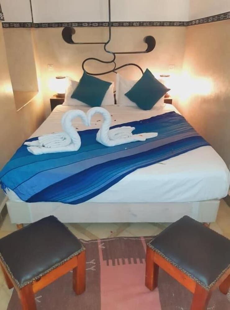 undefined Riad Chalymar 7