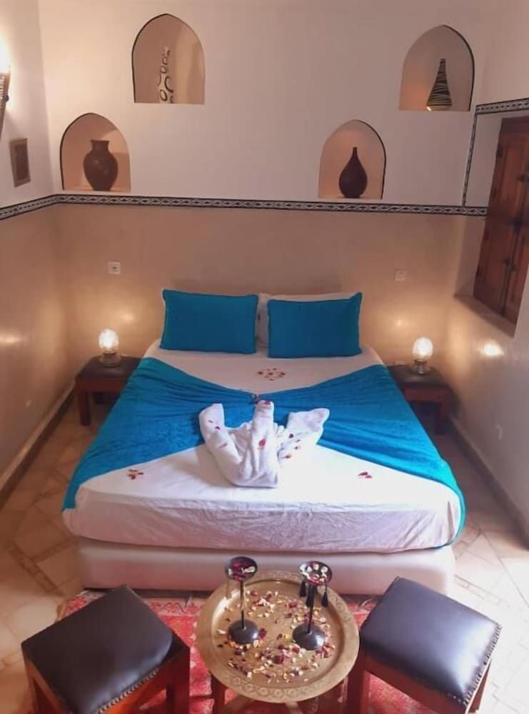 undefined Riad Chalymar 7