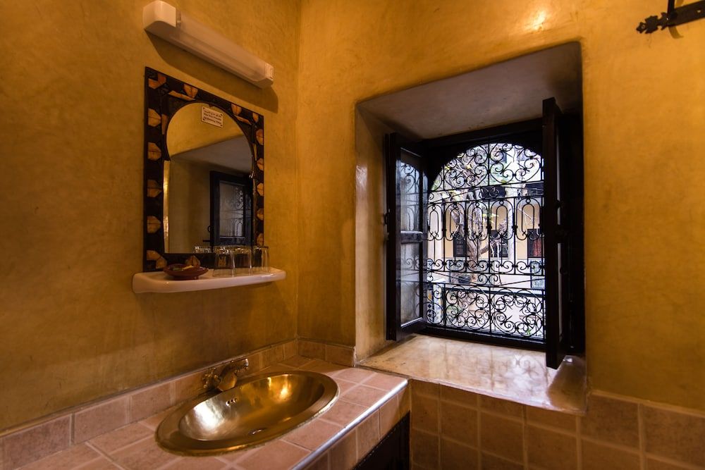 undefined Riad Omar 3
