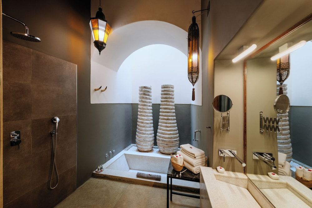 undefined Riad Due 8