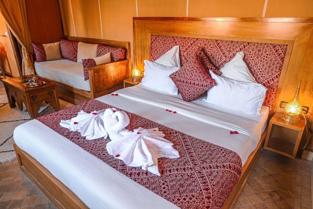 Riad Melhoun & Spa Junior Suite, 1 King Bed, Non Smoking, Courtyard View (Gaya) 8