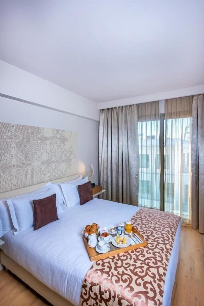 Kenzi Sidi Maarouf Hotel Superior Double Room, City View 4