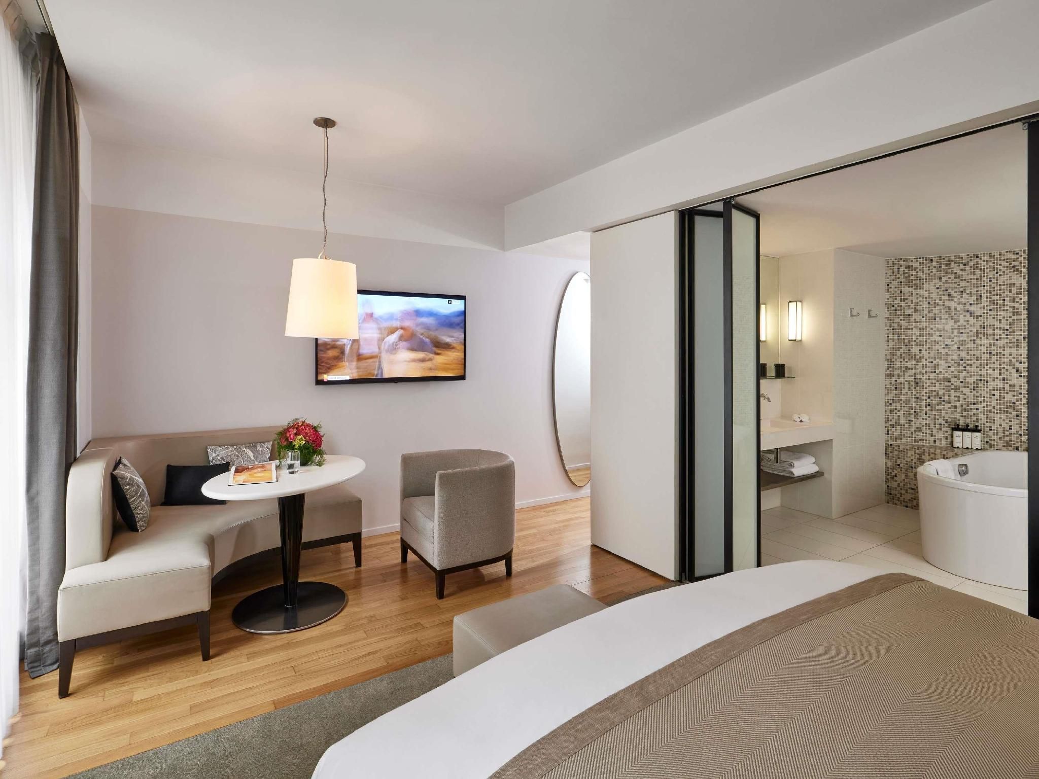 Premium Junior Suite