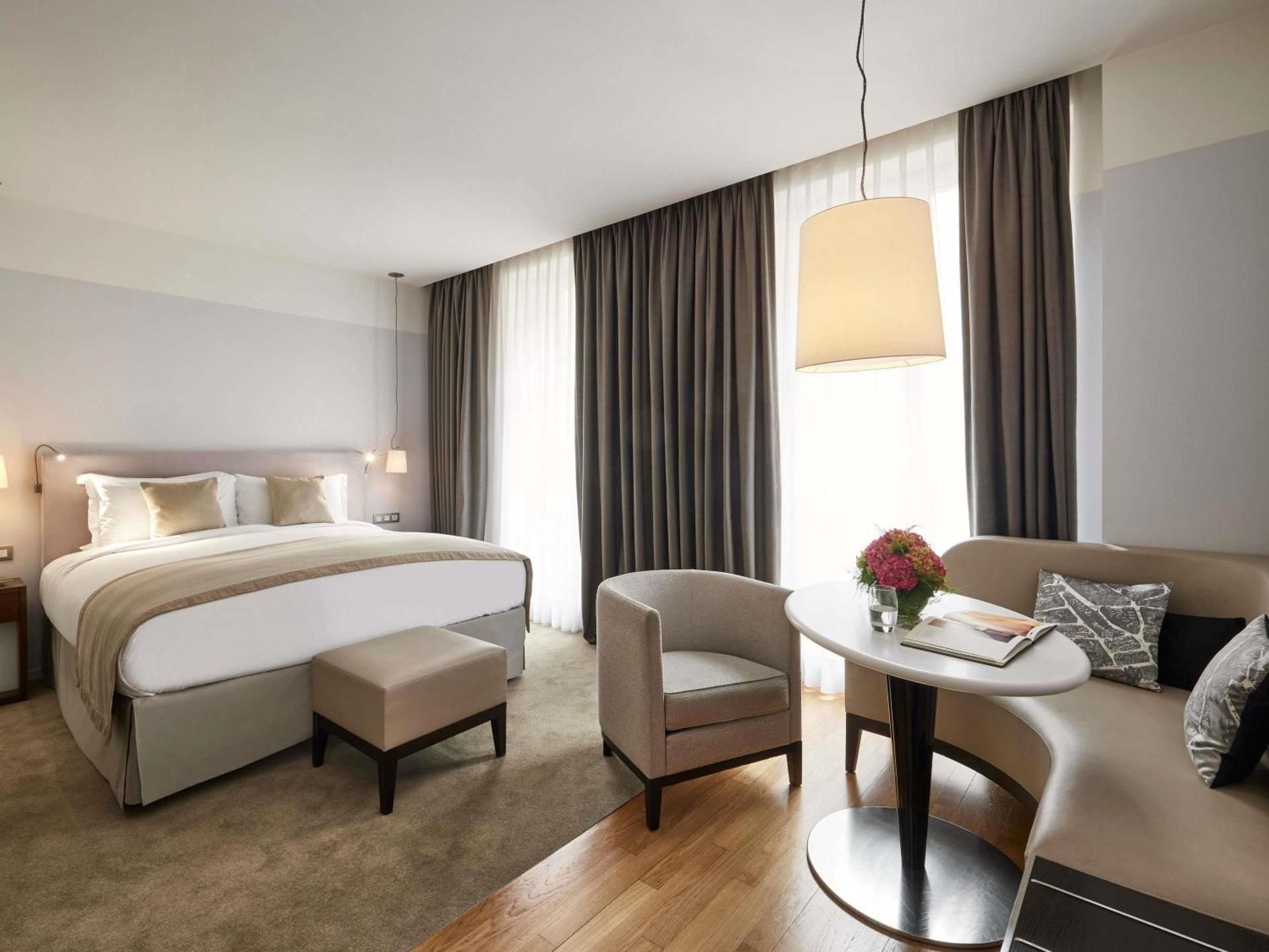 undefined Sofitel Paris Arc de Triomphe 8