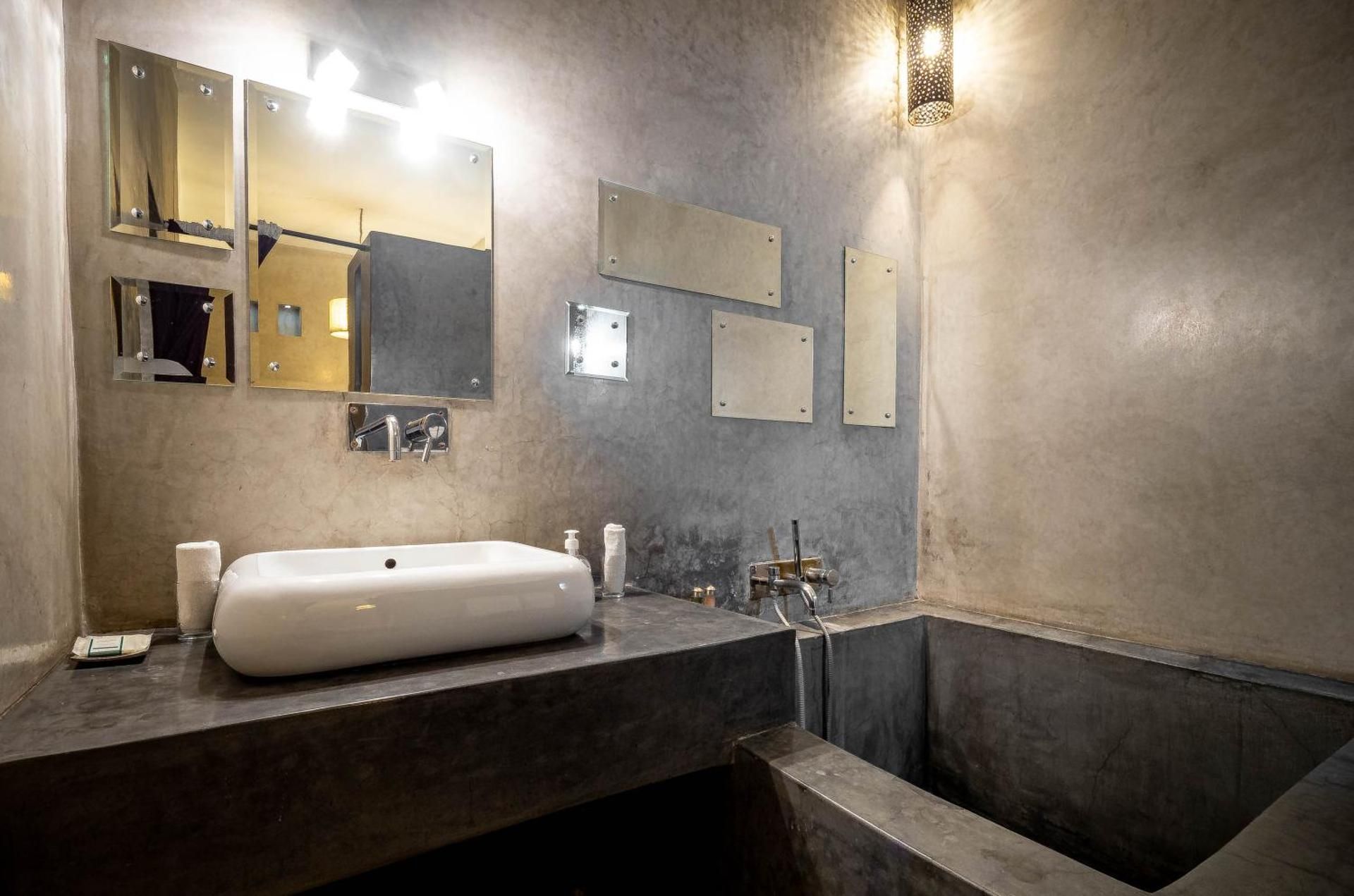 undefined Riad Vanilla Sma 6