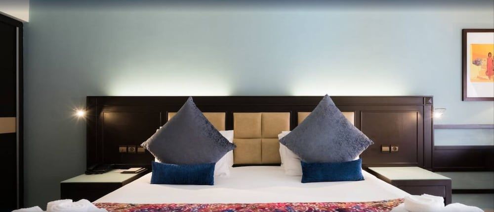 undefined Savoy Le Grand Hotel 7