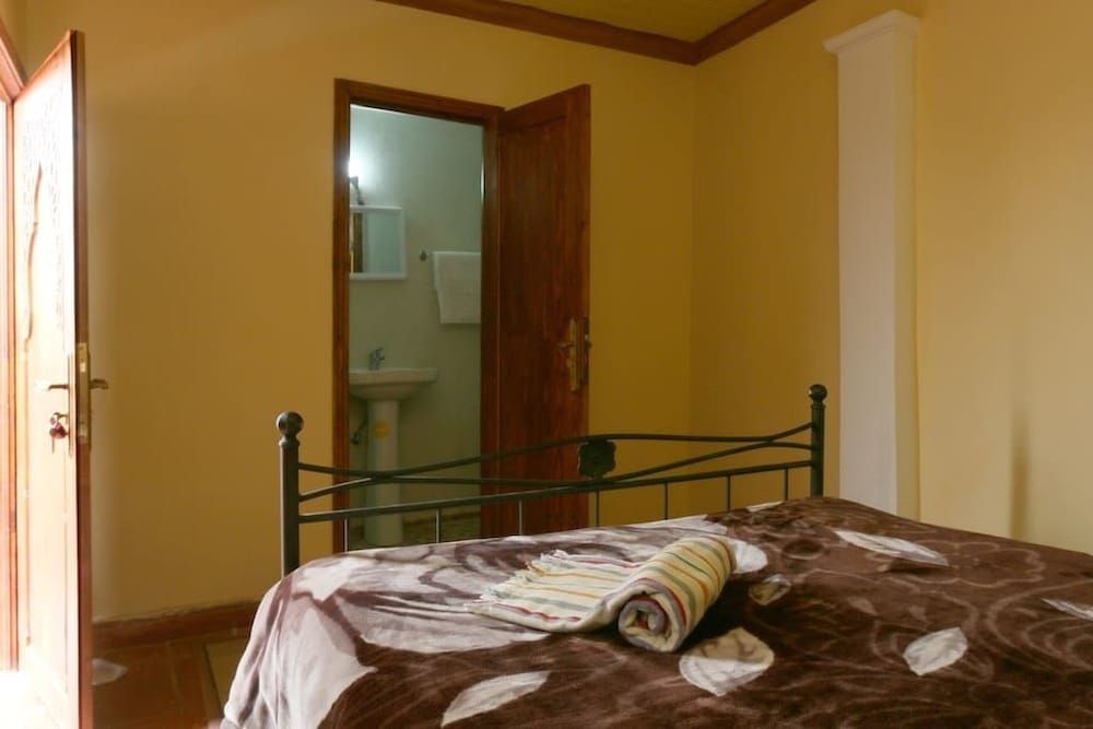 undefined Riad Tifor 2