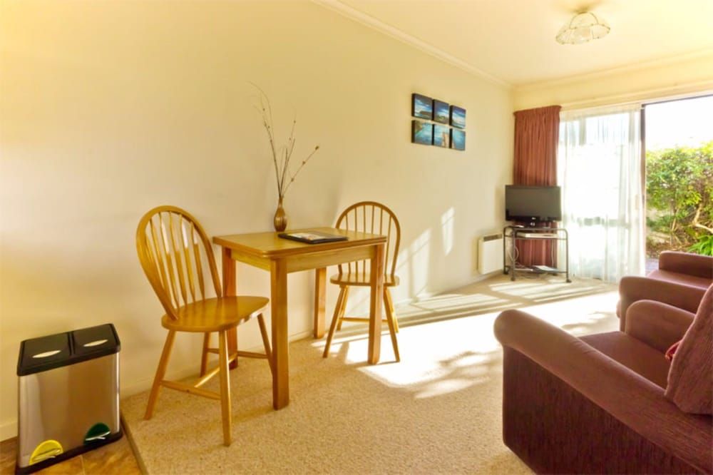 Arrow Motel Apartments Apartment, 1 Bedroom, Accessible (Room 808) 4