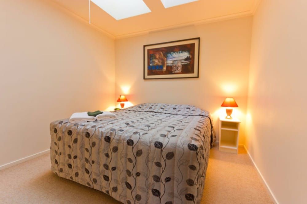 Arrow Motel Apartments Apartment, 2 Bedrooms (Room 803)