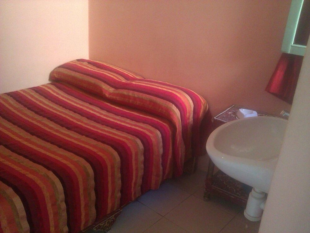 Hotel Aday Standard Double Room, Multiple Bedrooms, Shared Bathroom 3