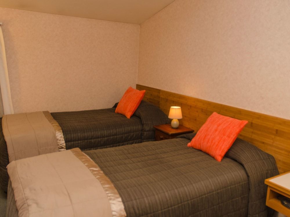 Cedar Lodge Motel Two Bedroom Unit