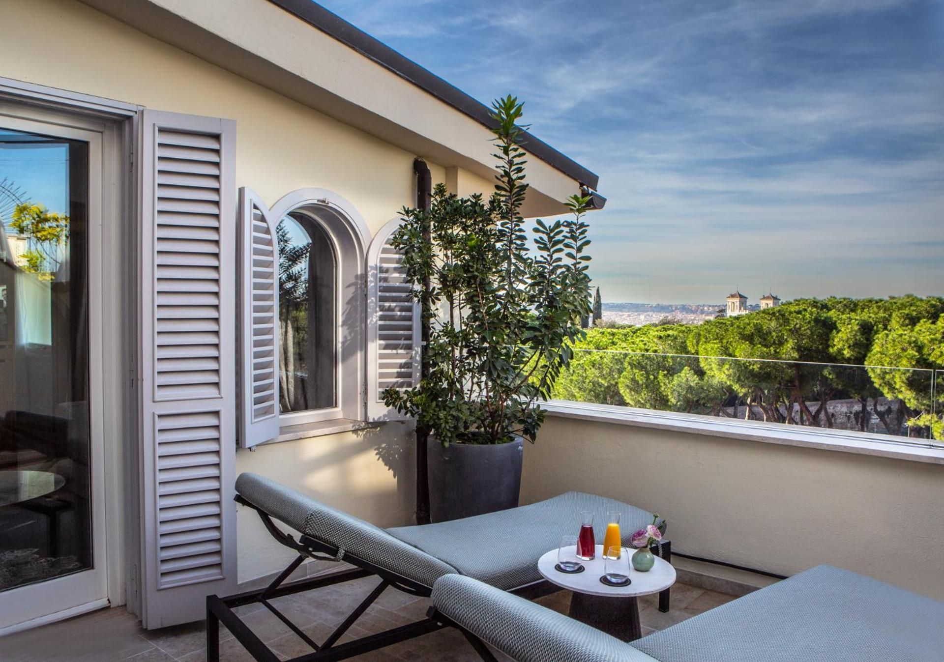 Suite with panoramic terrace and outdoor Jacuzzi