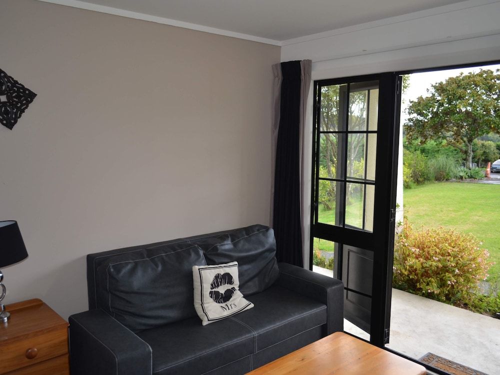 Salty Dog Inn Studio 10